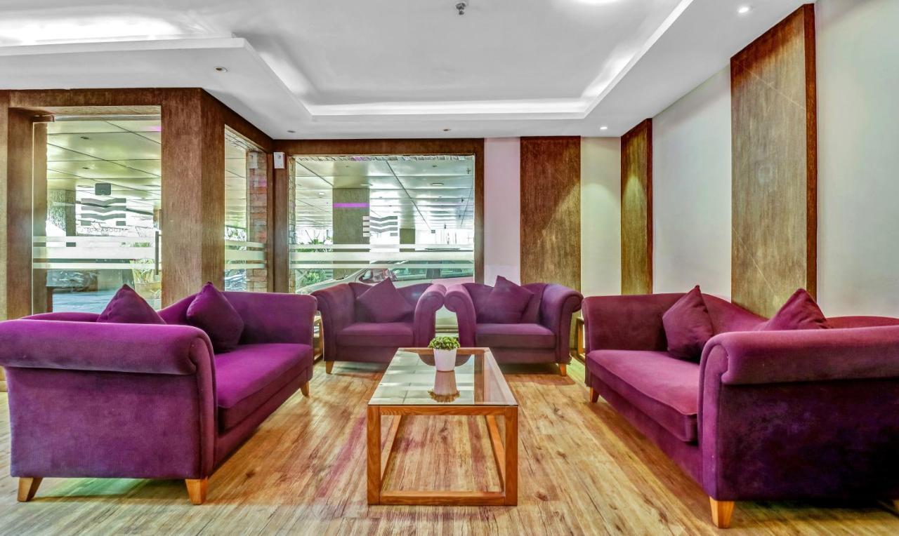 Medora Hotel Kozhikode Exteriör bild